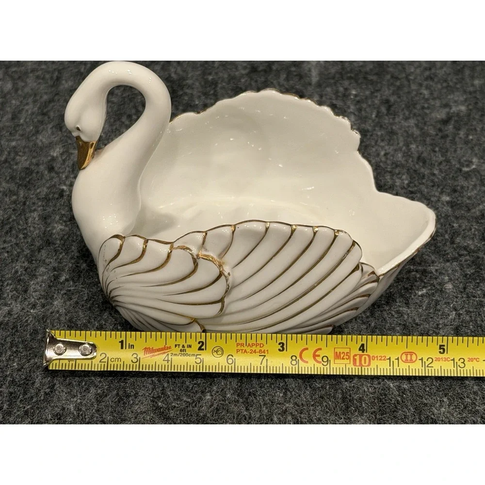 VTG Stylebuilt NY Porcelain Swan 24 Karat Gold Trim Vanity Soap Dish 3.5